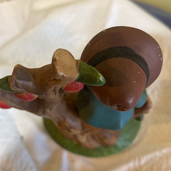 Botín appletree w/dog ceramic figurine. - Picture 5 of 9